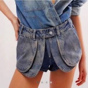 Free People Prince Street Denim Shorts Sz 27 in Varsity Brews NWOT